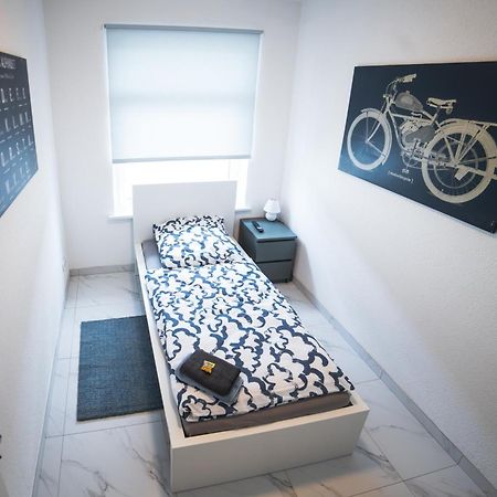 Nord-Apartment 4 I 2 Zimmer Mit Wlan & Smart-Tv Bremerhaven Esterno foto