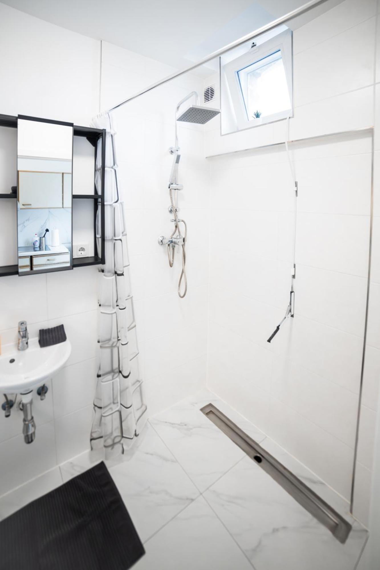 Nord-Apartment 4 I 2 Zimmer Mit Wlan & Smart-Tv Bremerhaven Esterno foto